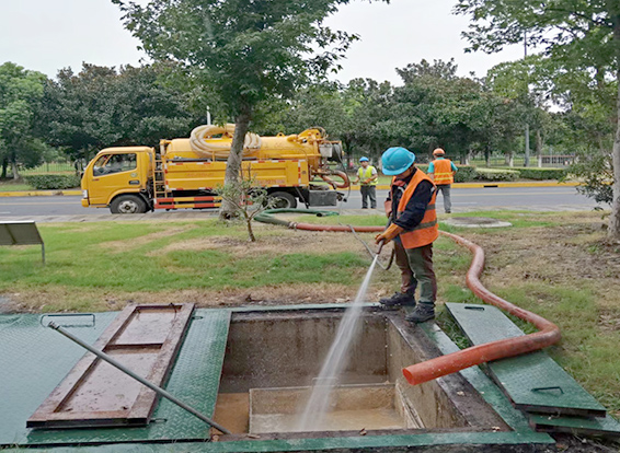 弥渡化油池清理